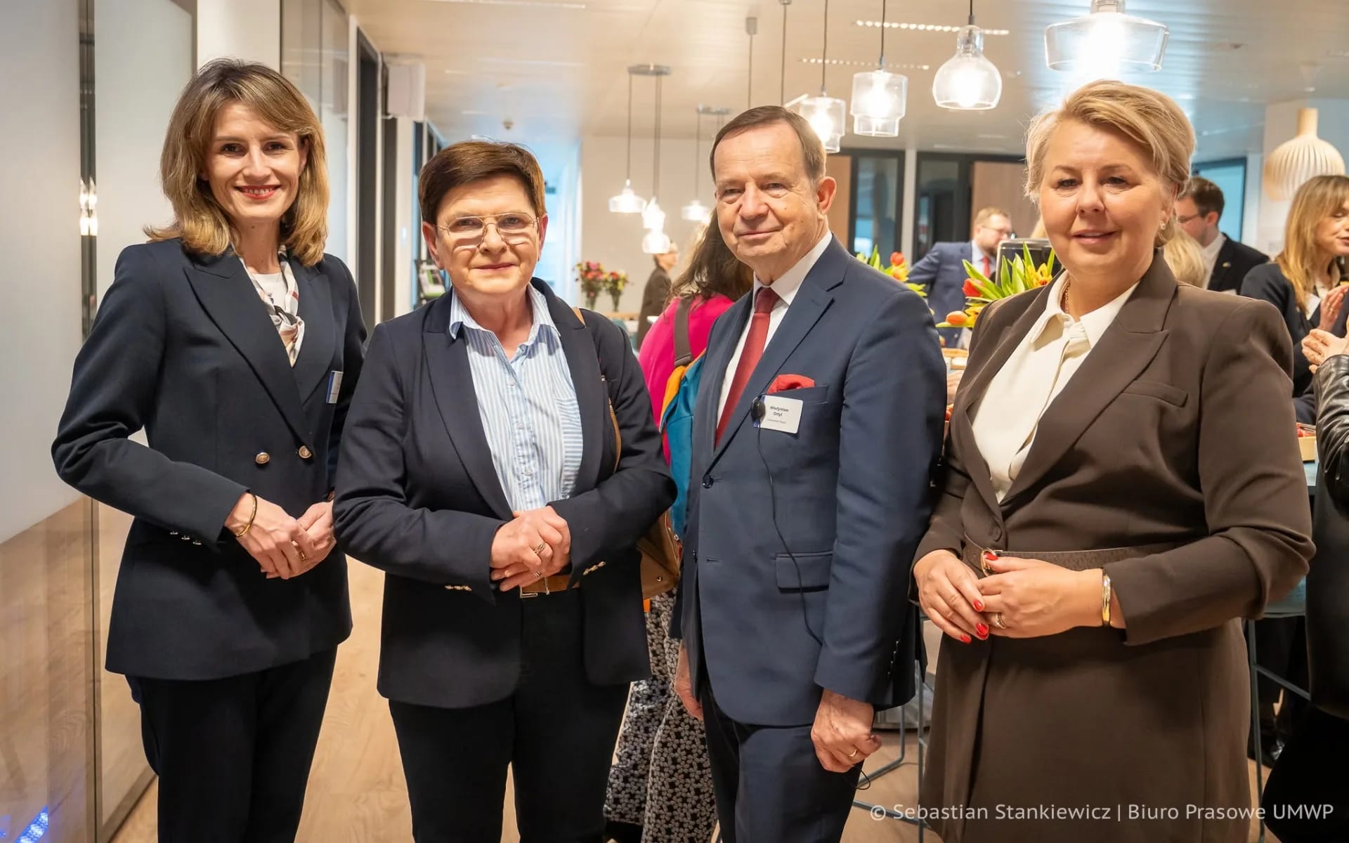 Beata Szydło w towarzystwie przedstawicieli samorządu województwa Podkarpackiego.